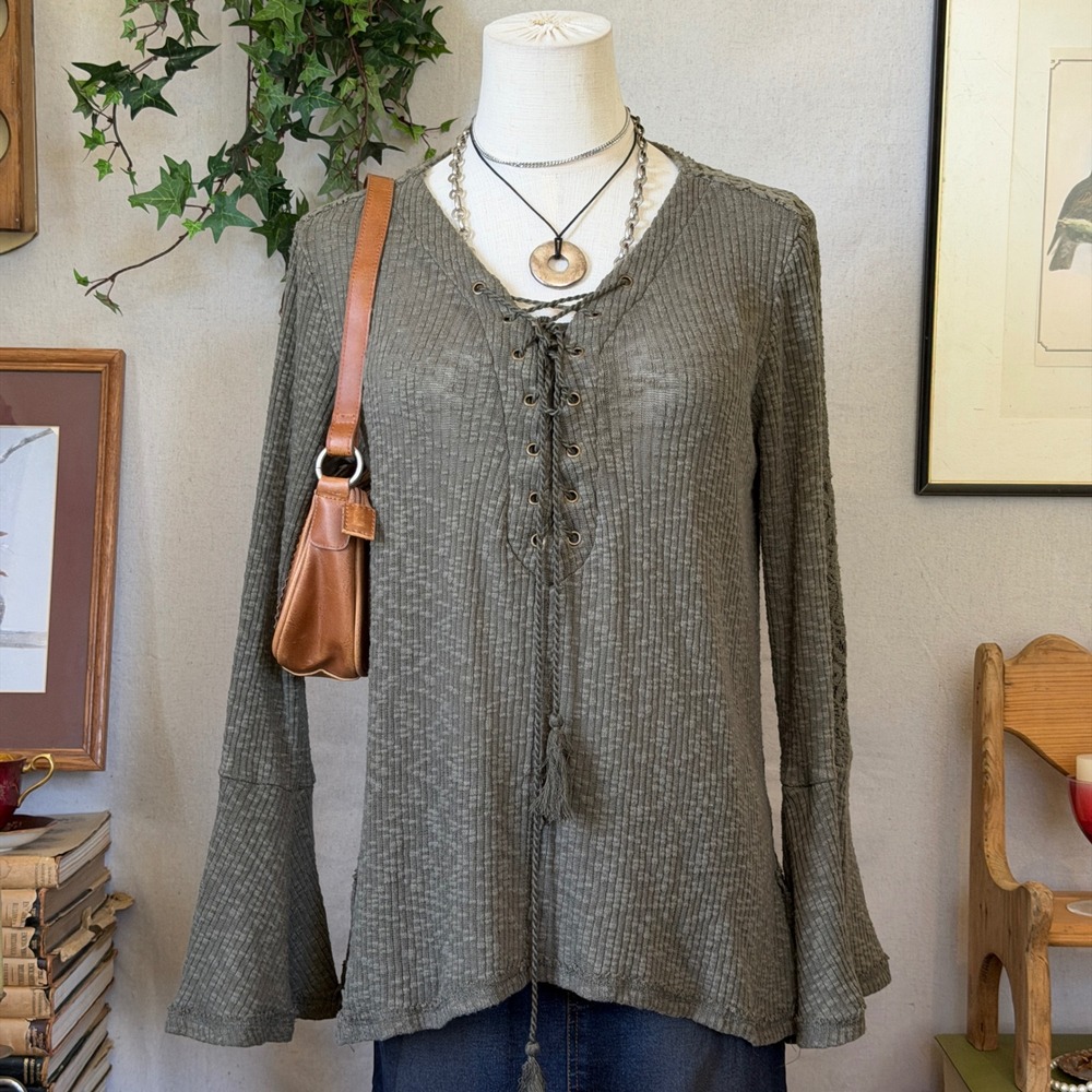 Olive Green Ribbed Top Lace Trim Whimsygoth Boho M Bell Sleeve Romantic